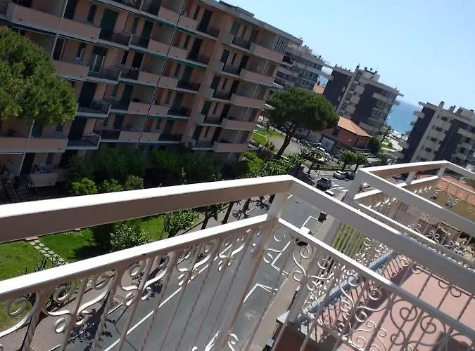 Via Dei Mille 1, E Vista Mare 公寓 Marina dʼAndora